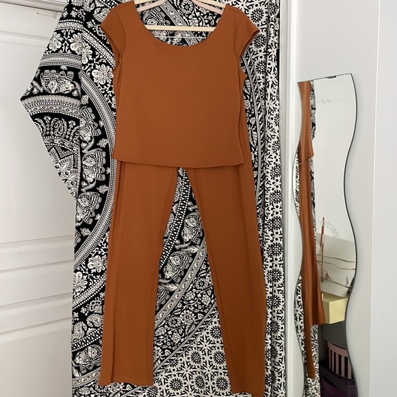 LAUNDRY BY SHELLI SEGAL NUTMEG NYLON SPANDEX TOP AND PANTS - Picture 10 of 14